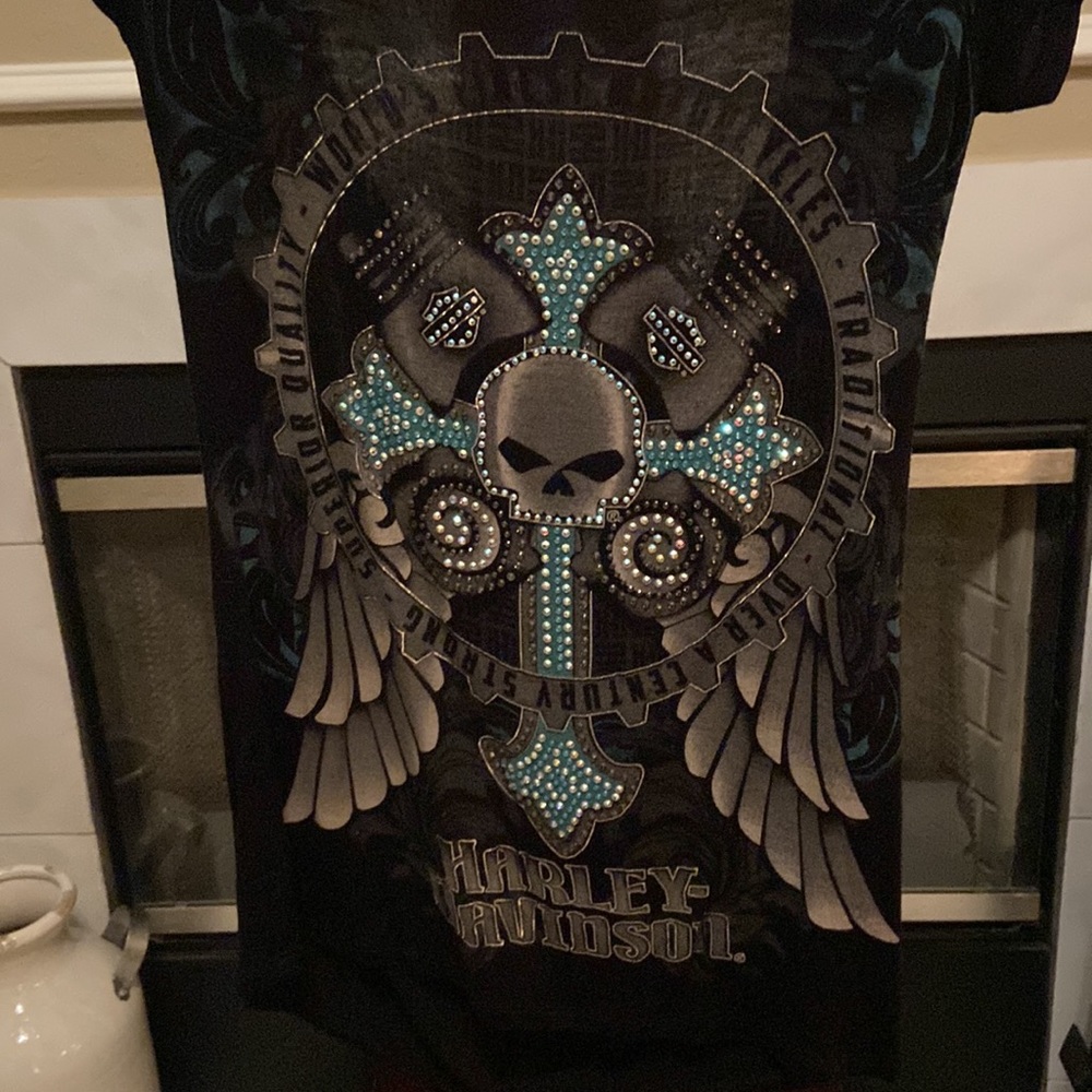 Harley Davidson Medium. Scoop back - Picture 2 of 4